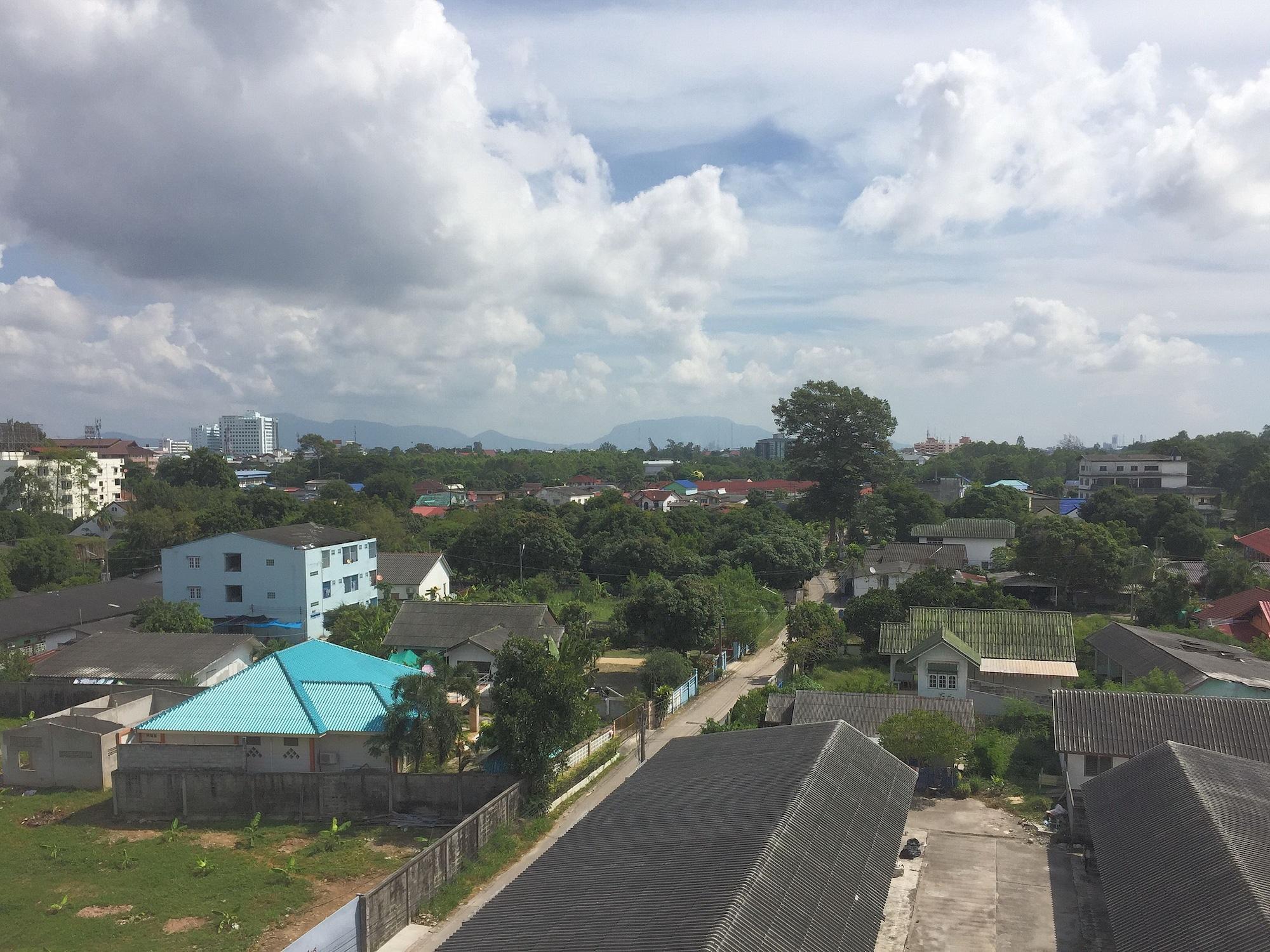 Wiangwalee Hotel Rayong Exterior photo