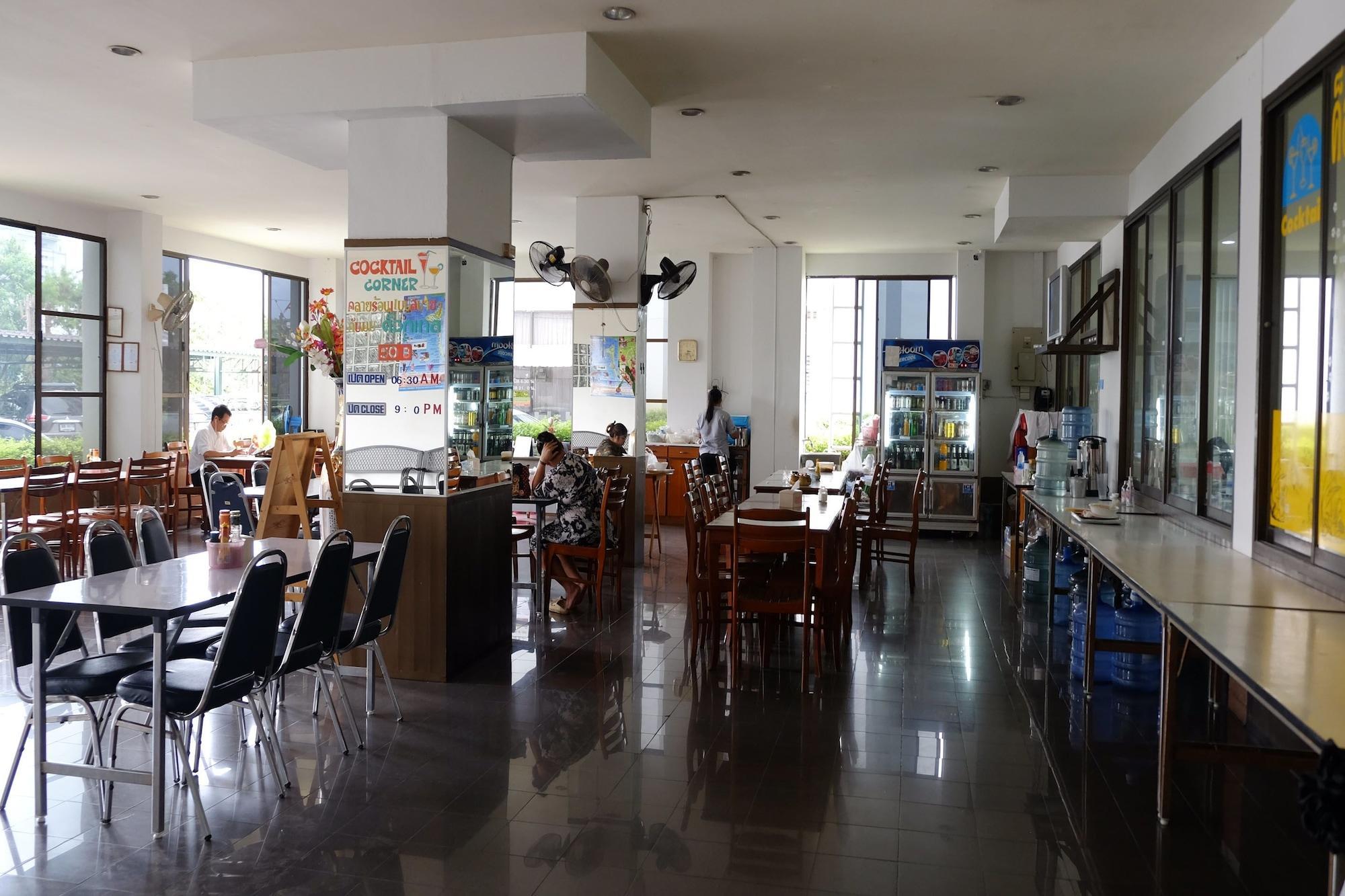 Wiangwalee Hotel Rayong Exterior photo
