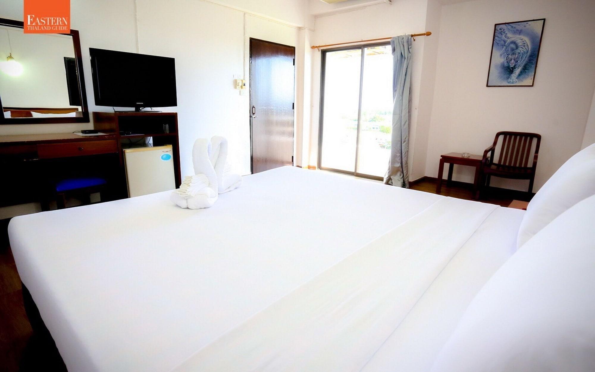 Wiangwalee Hotel Rayong Exterior photo