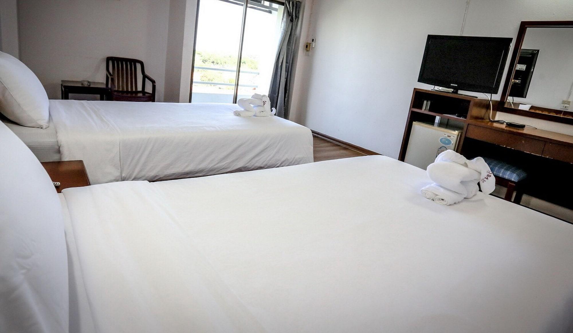 Wiangwalee Hotel Rayong Exterior photo
